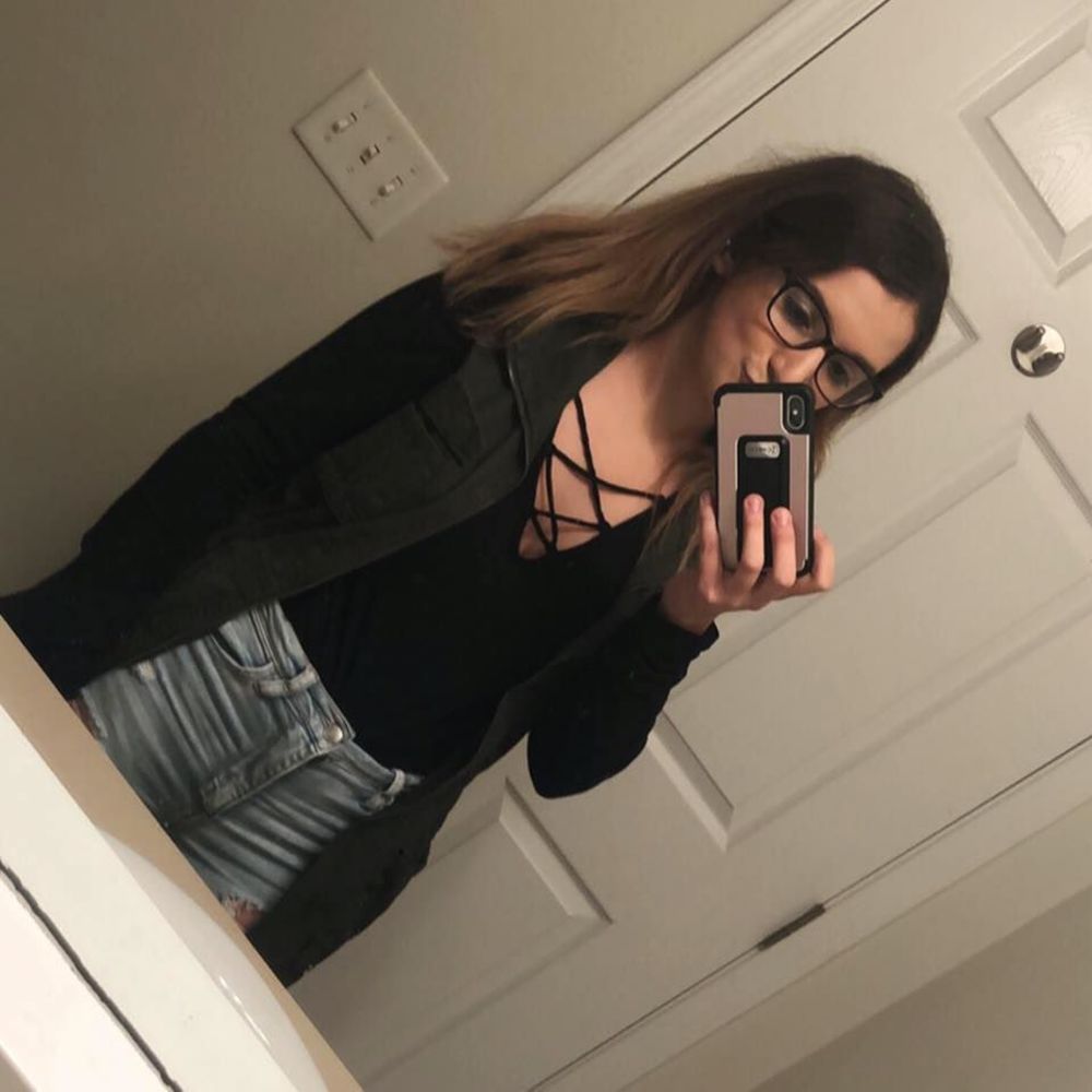 Meet your Posher, Amber